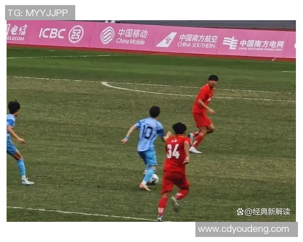 武汉足球队逆袭之路：世锦赛特别报道展现拼搏精神与团队力量