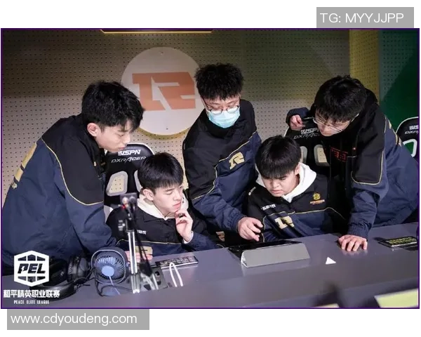 聚焦和平精英:RNG战队速度与策略的完美结合探讨 聚焦和平精英:RNG战队速度与策略的完美结合探讨